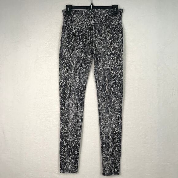 Spanx‎ Leggings Womens Large Gray Faux Leather Snake Shine Compression 20324R - Picture 9 of 16